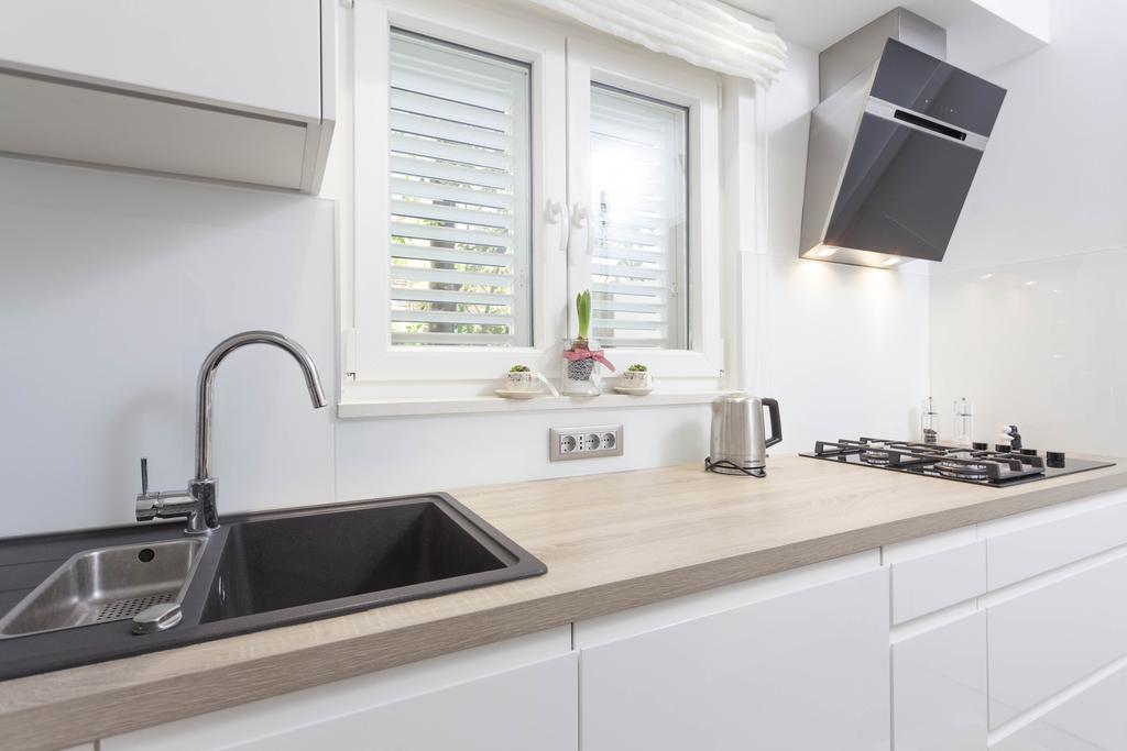 מאקרסקה Apartmani Marina מראה חיצוני תמונה