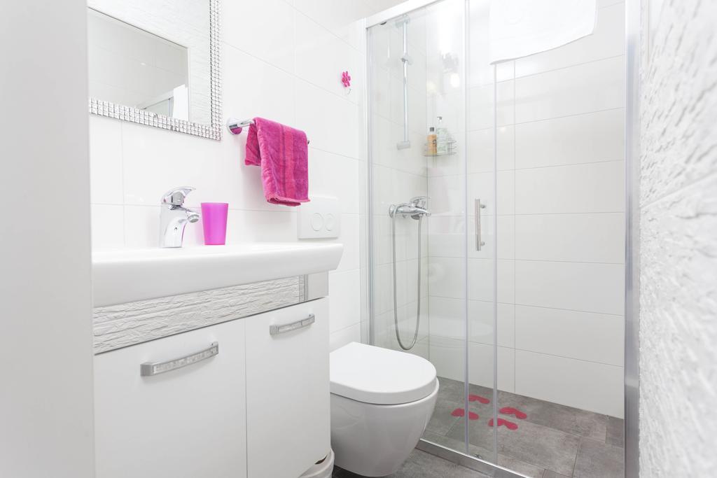 מאקרסקה Apartmani Marina מראה חיצוני תמונה