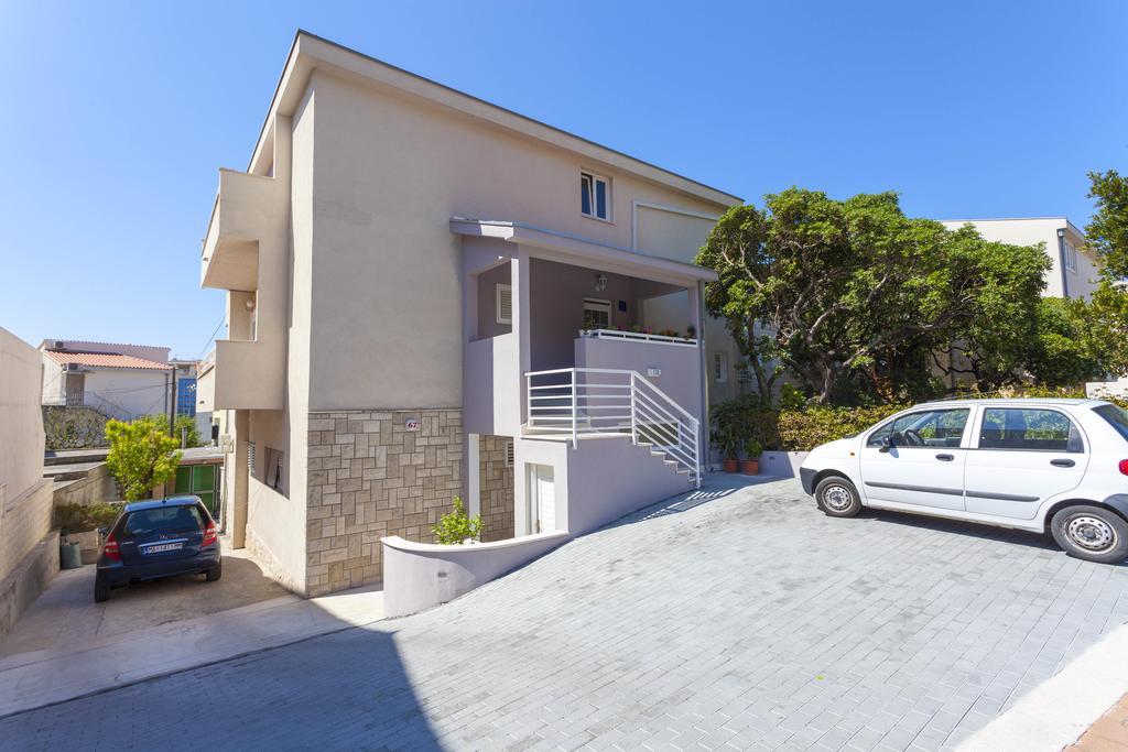 מאקרסקה Apartmani Marina מראה חיצוני תמונה