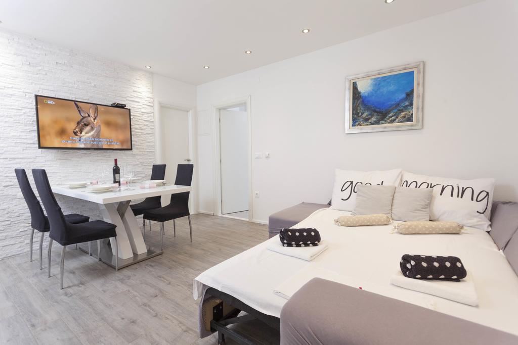מאקרסקה Apartmani Marina מראה חיצוני תמונה